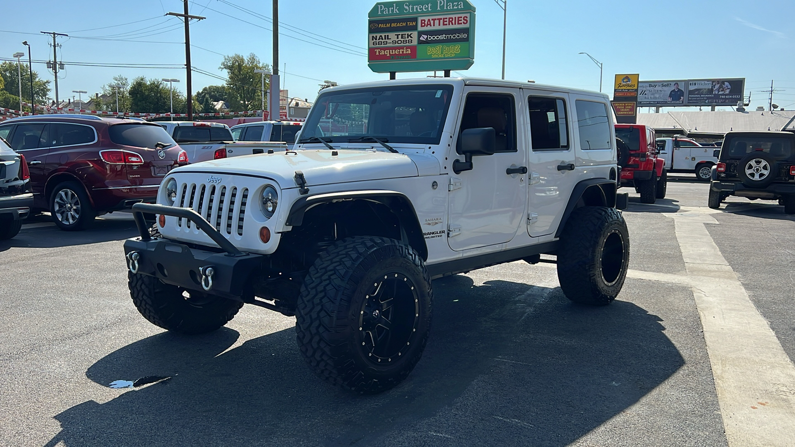 2012 Jeep Wrangler Unlimited Sahara 3