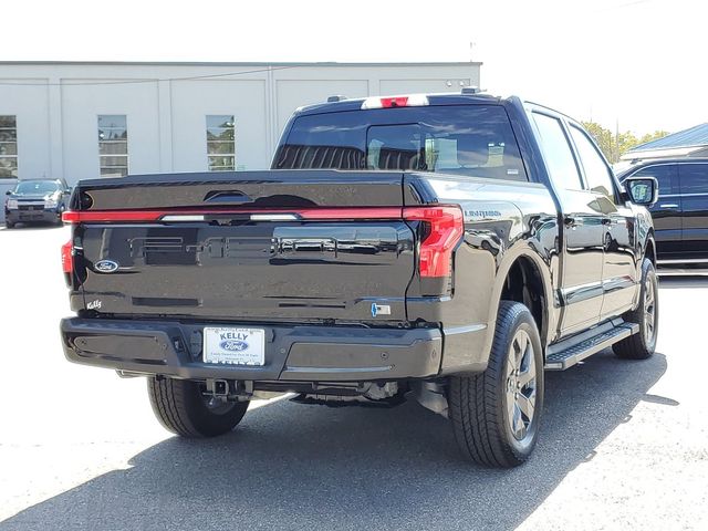 2023 Ford F-150 Lightning Lariat 7