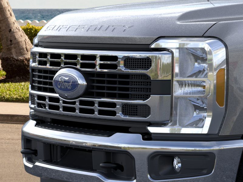 2023 Ford F-350SD XLT 17