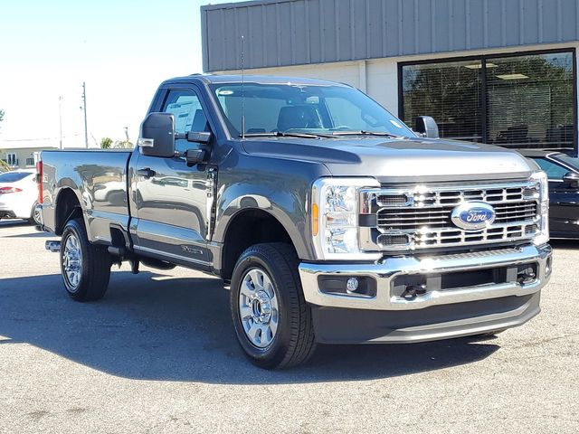 2023 Ford F-350SD XLT 3