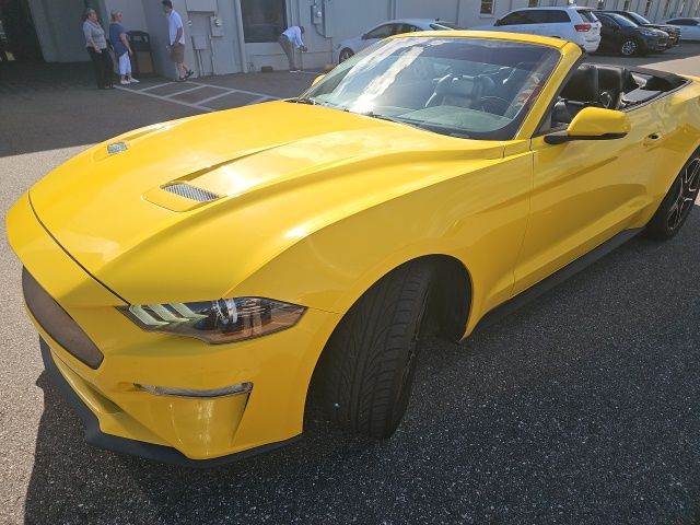 2018 Ford Mustang  2