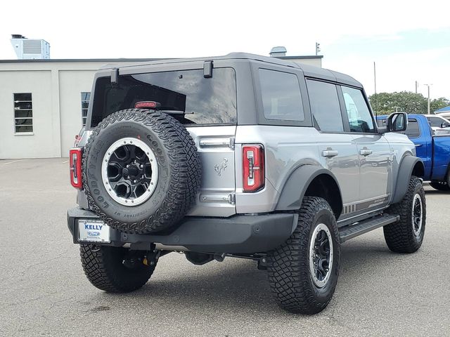 2024 Ford Bronco Outer Banks 7