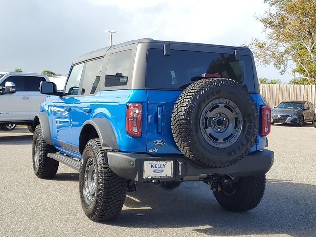 2024 Ford Bronco Outer Banks 9