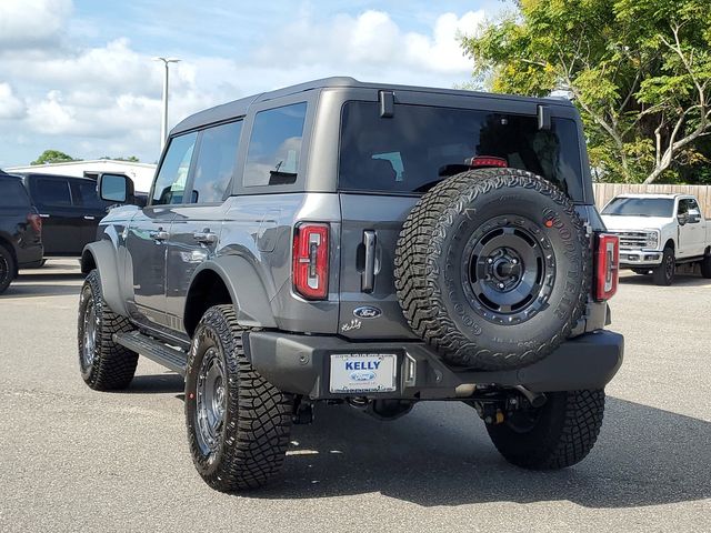 2024 Ford Bronco Outer Banks 9