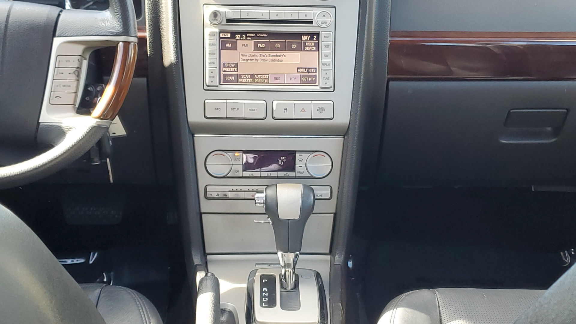 2009 Lincoln MKZ Base 13