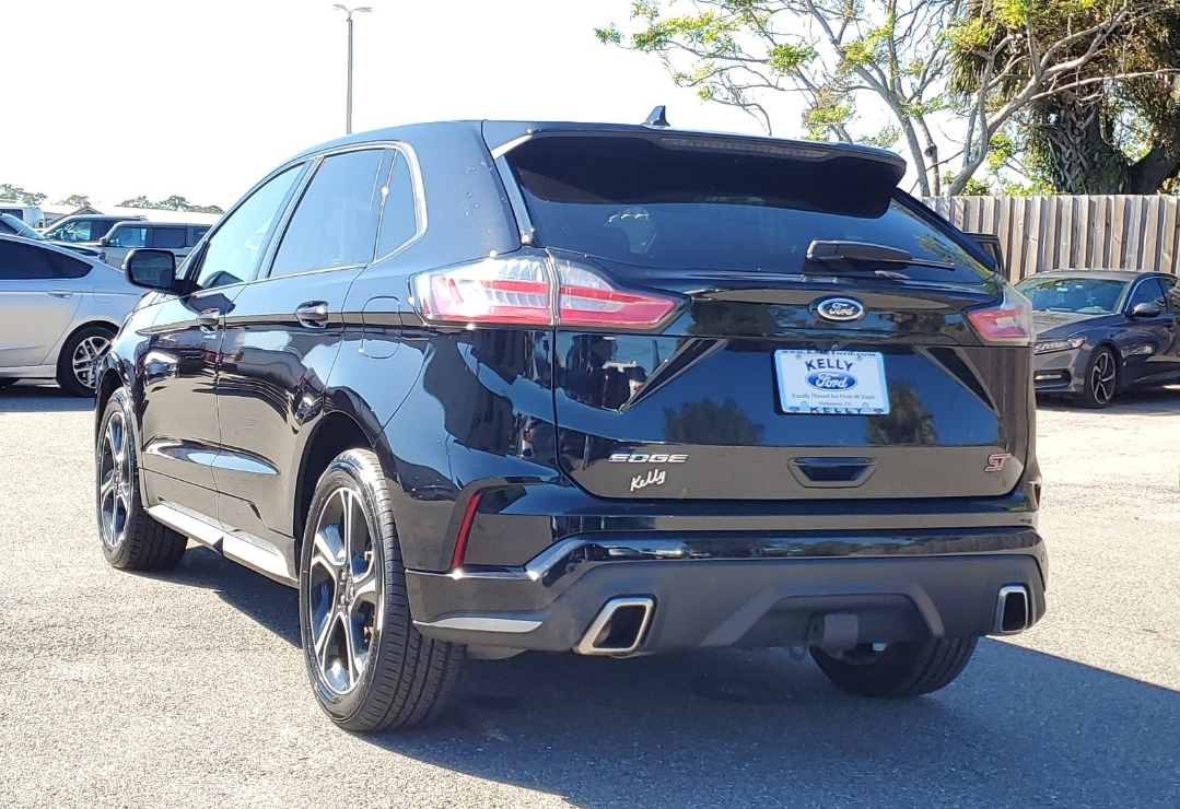 2020 Ford Edge ST 7