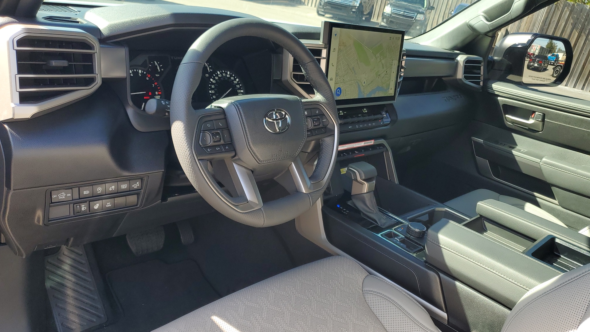 2025 Toyota Tundra SR5 XP PREMIUM 17