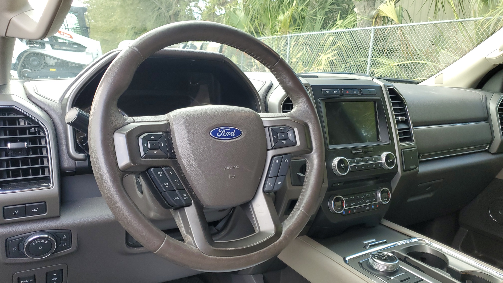 2018 Ford Expedition XLT 8