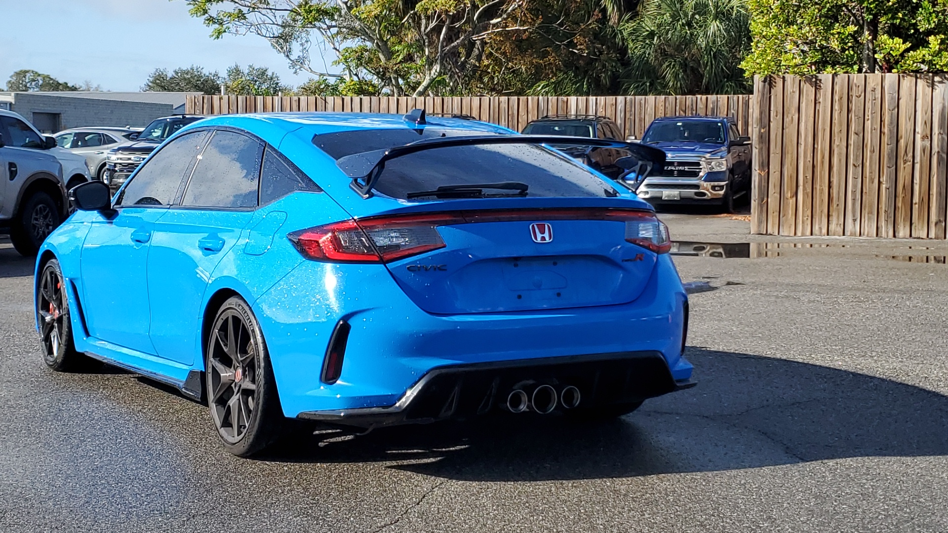 2023 Honda Civic Type R Base 7