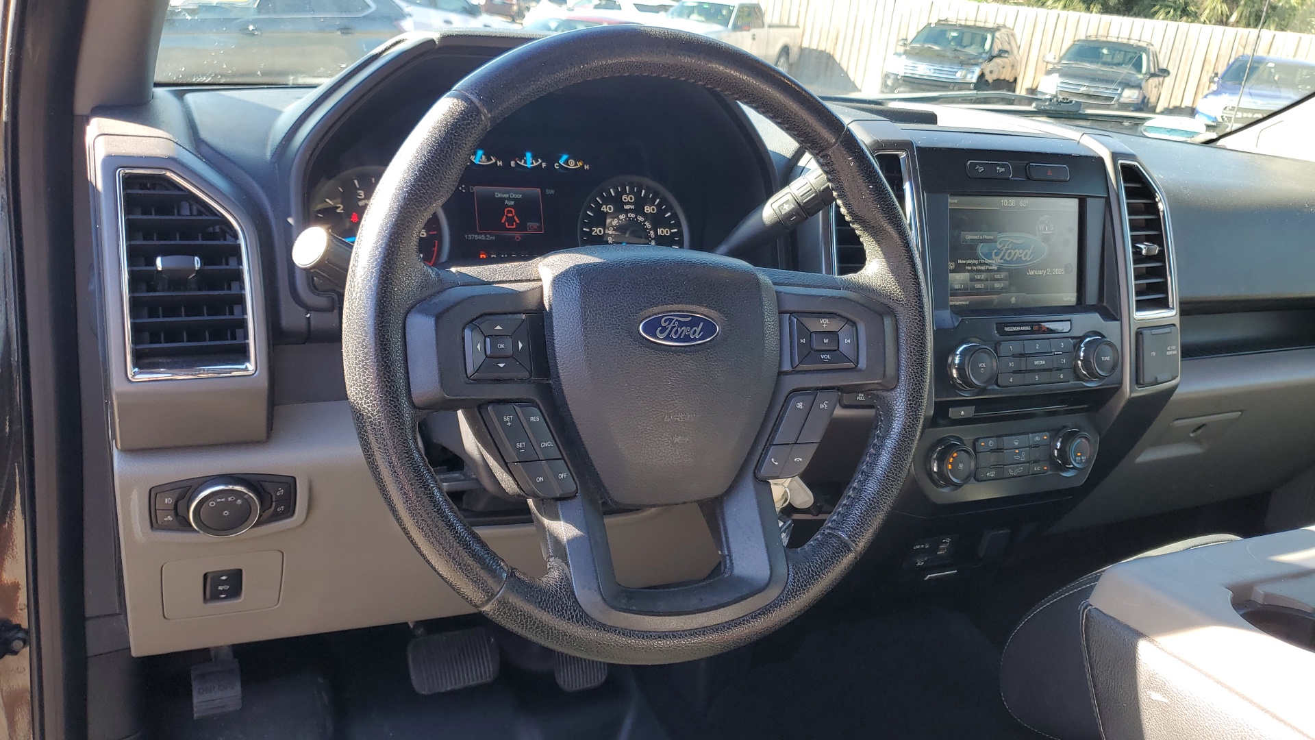 2015 Ford F-150 XLT 19