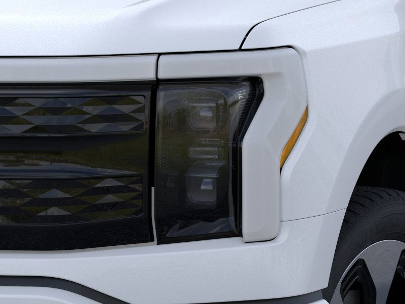 2024 Ford F-150 Lightning Platinum 18