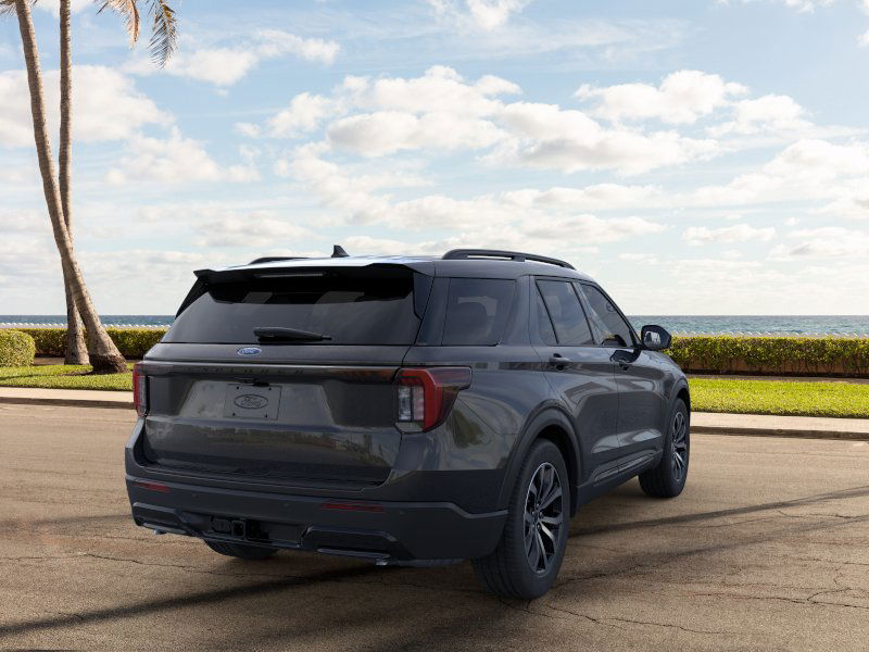 2025 Ford Explorer ST-Line 8