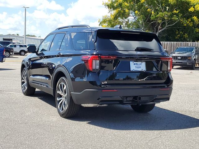 2025 Ford Explorer ST-Line 8