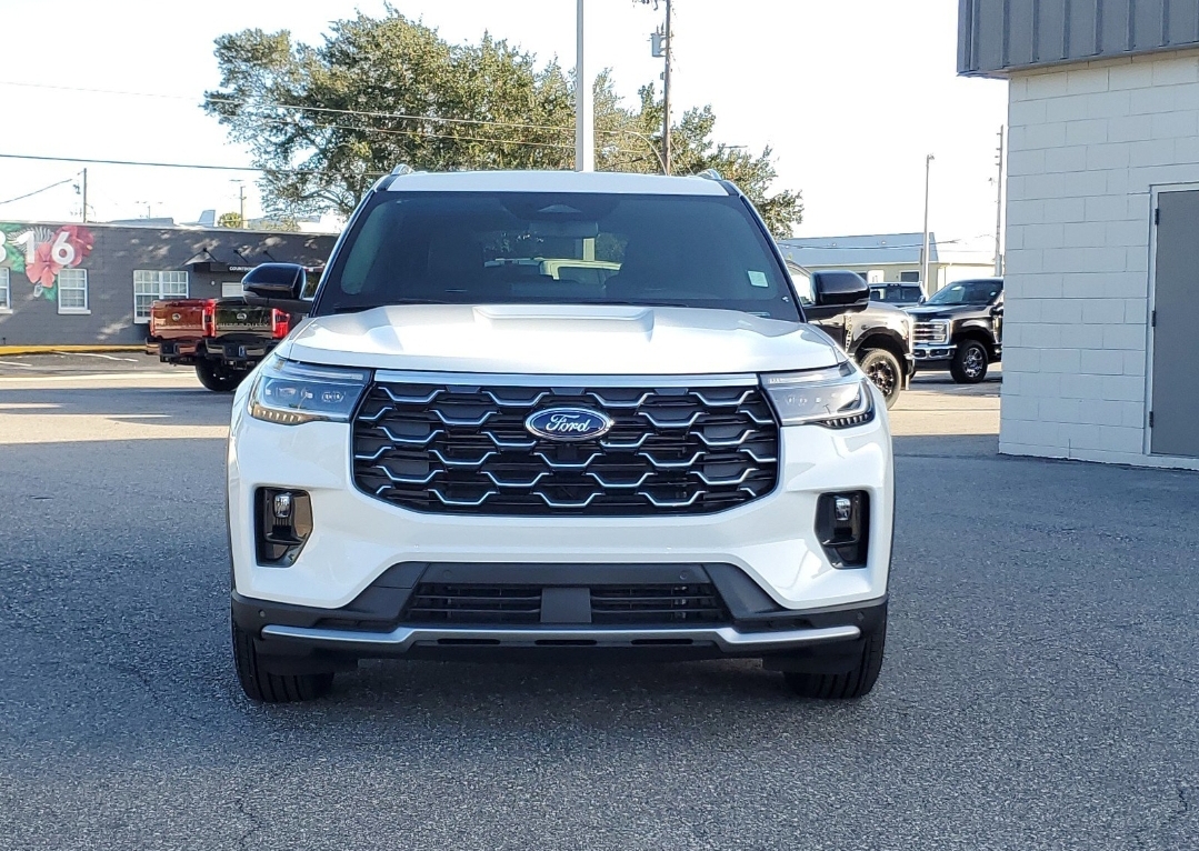 2025 Ford Explorer Platinum 2