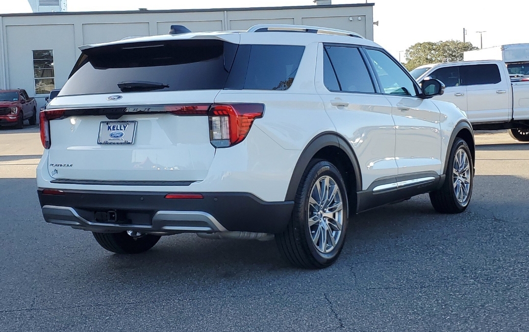 2025 Ford Explorer Platinum 5