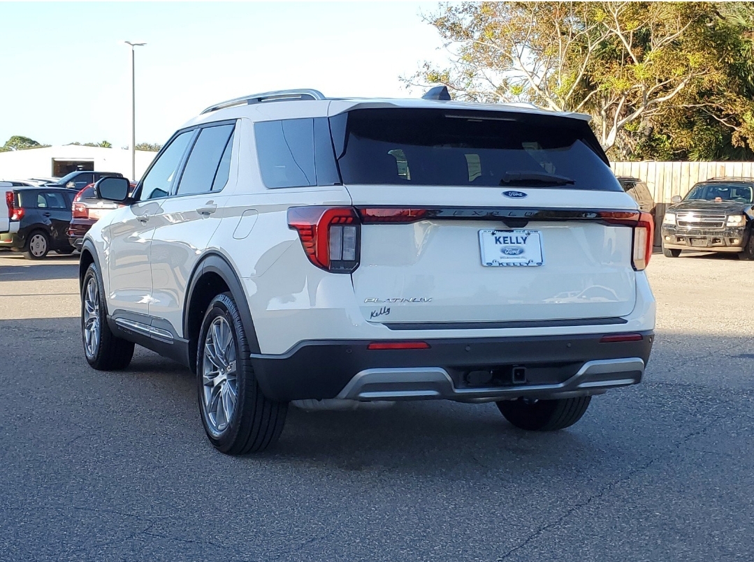 2025 Ford Explorer Platinum 7