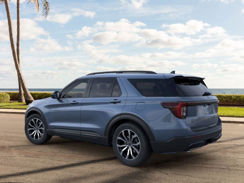 2025 Ford Explorer ST-Line 4