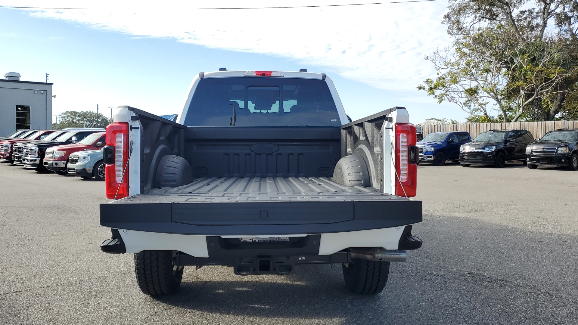 2025 Ford F-250SD Lariat 8