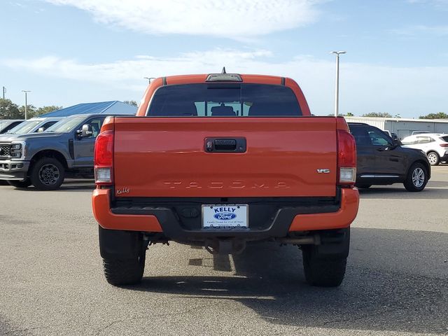 2017 Toyota Tacoma TRD Sport 8