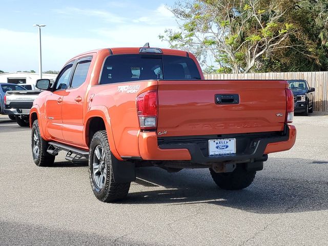 2017 Toyota Tacoma TRD Sport 9