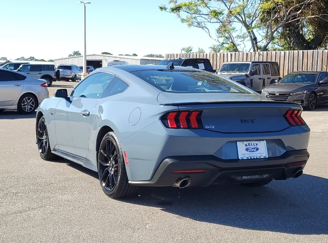 2024 Ford Mustang GT 7