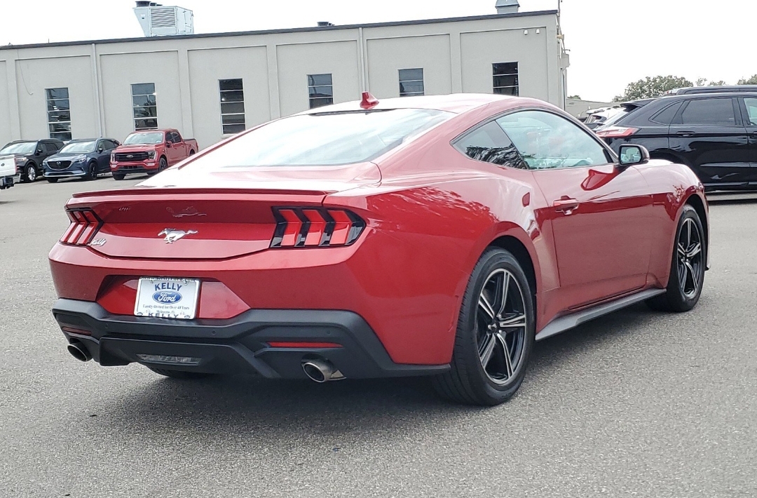 2024 Ford Mustang EcoBoost 5