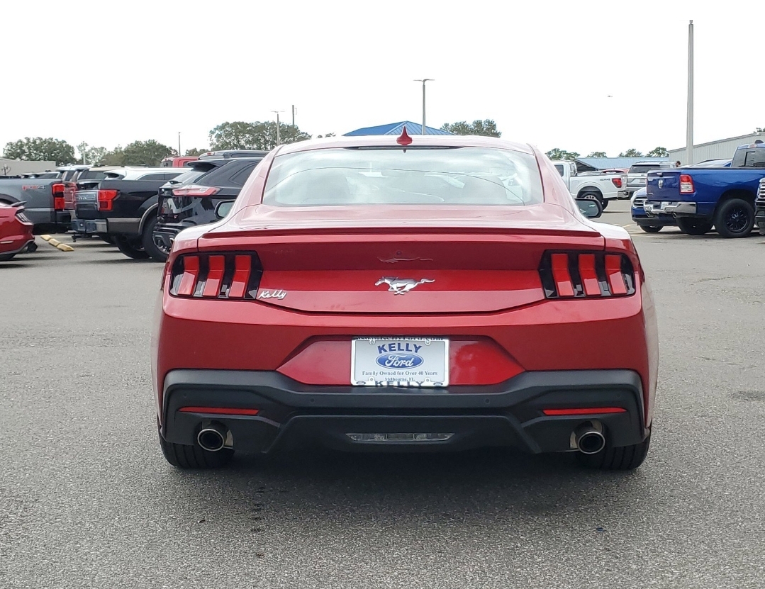 2024 Ford Mustang EcoBoost 6