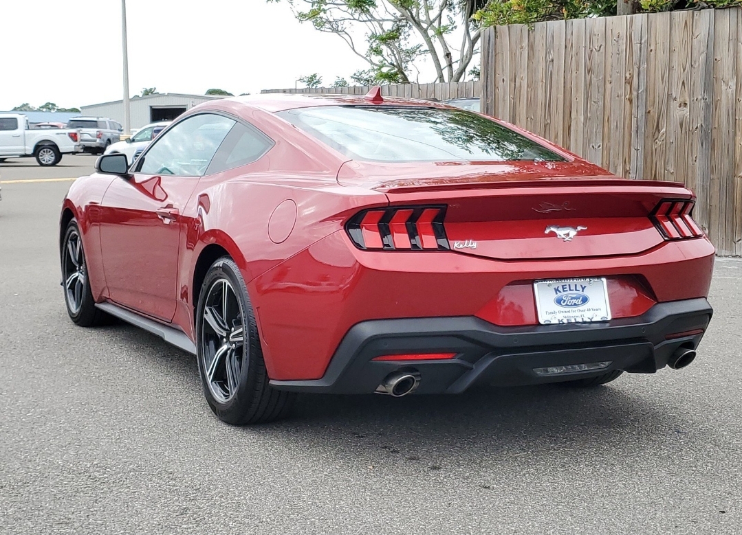 2024 Ford Mustang EcoBoost 7