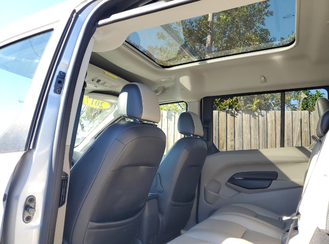 2017 Ford Transit Connect Titanium 9