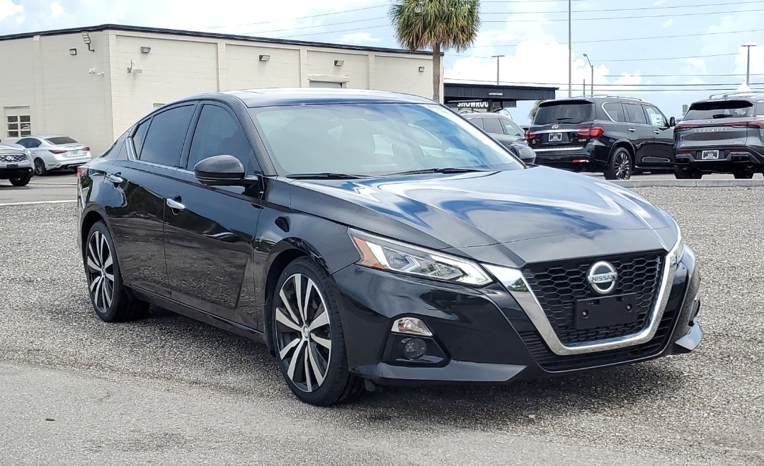 2020 Nissan Altima 2.0 Platinum 3