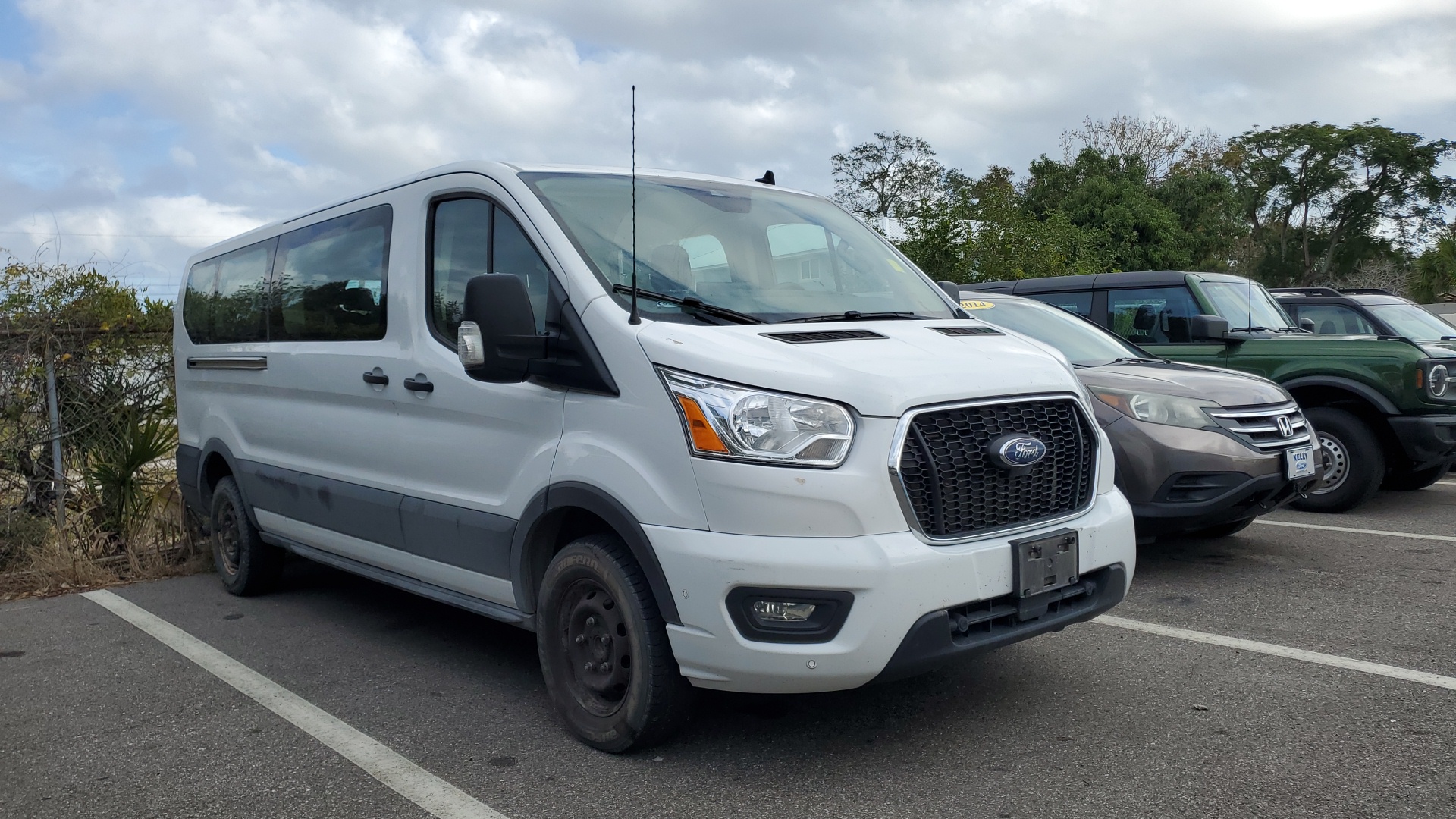 2022 Ford Transit-350 XLT 3