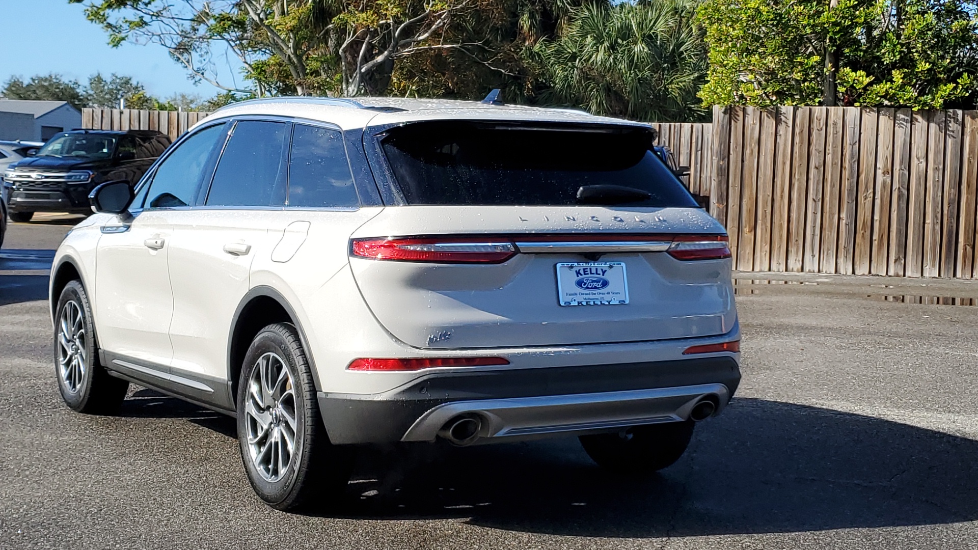 2022 Lincoln Corsair Standard 7