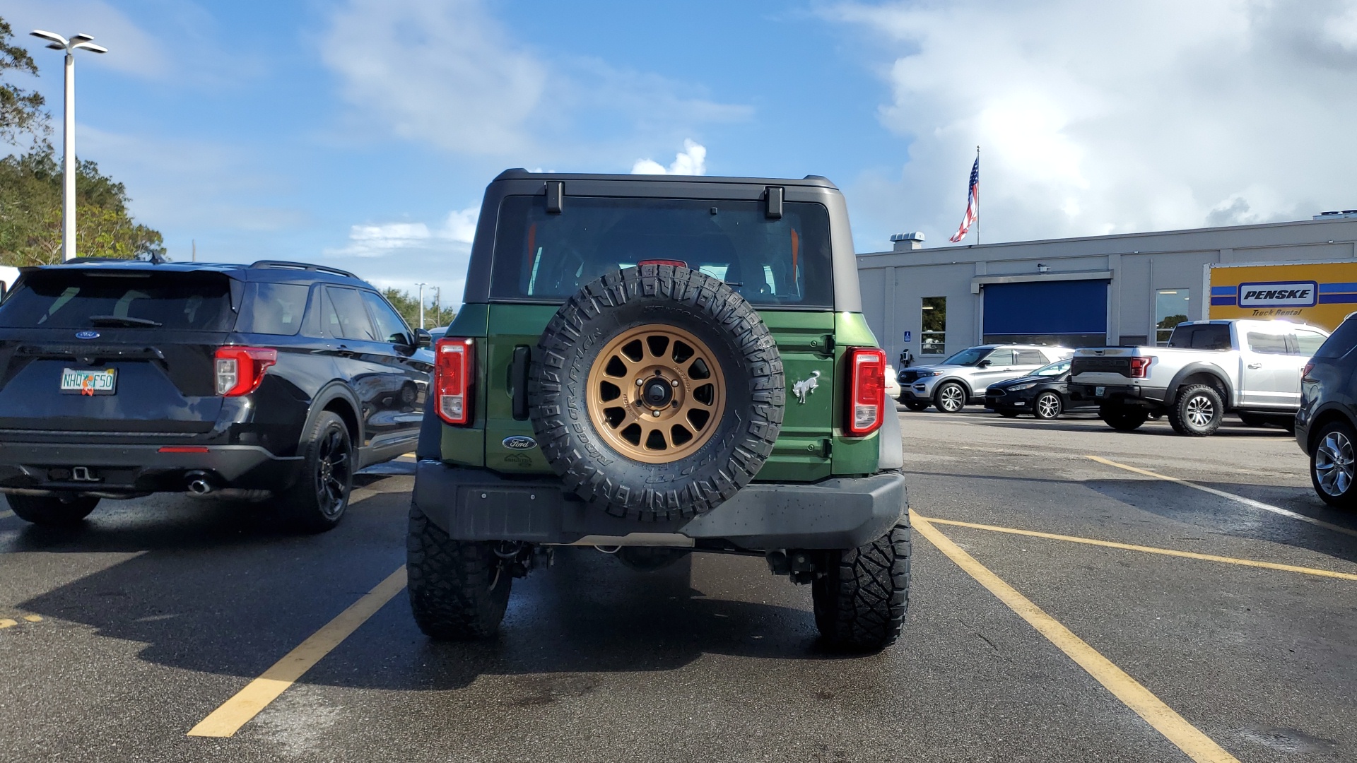 2022 Ford Bronco Base 3