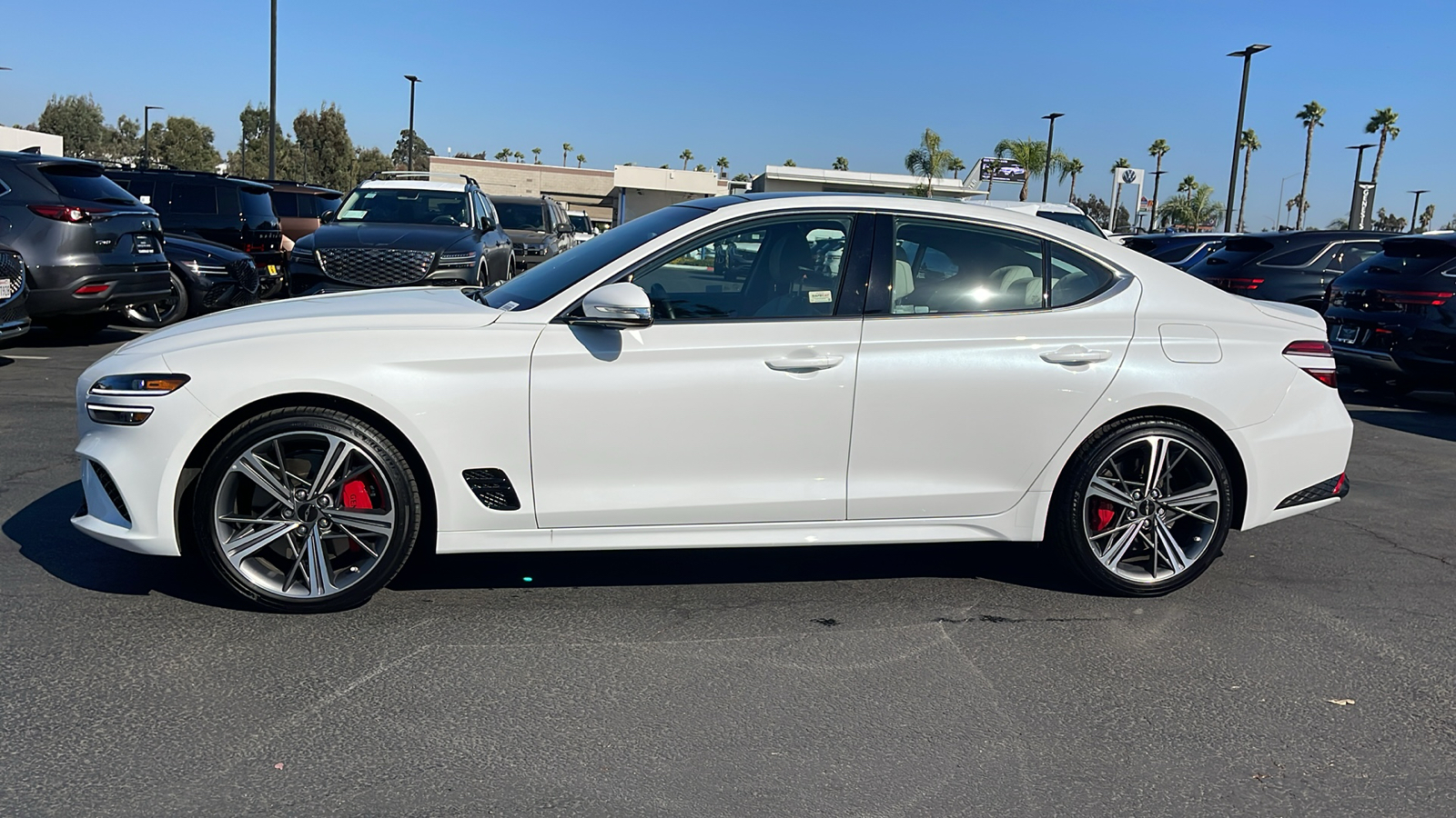 2024 Genesis G70 2.5T Prestige 12