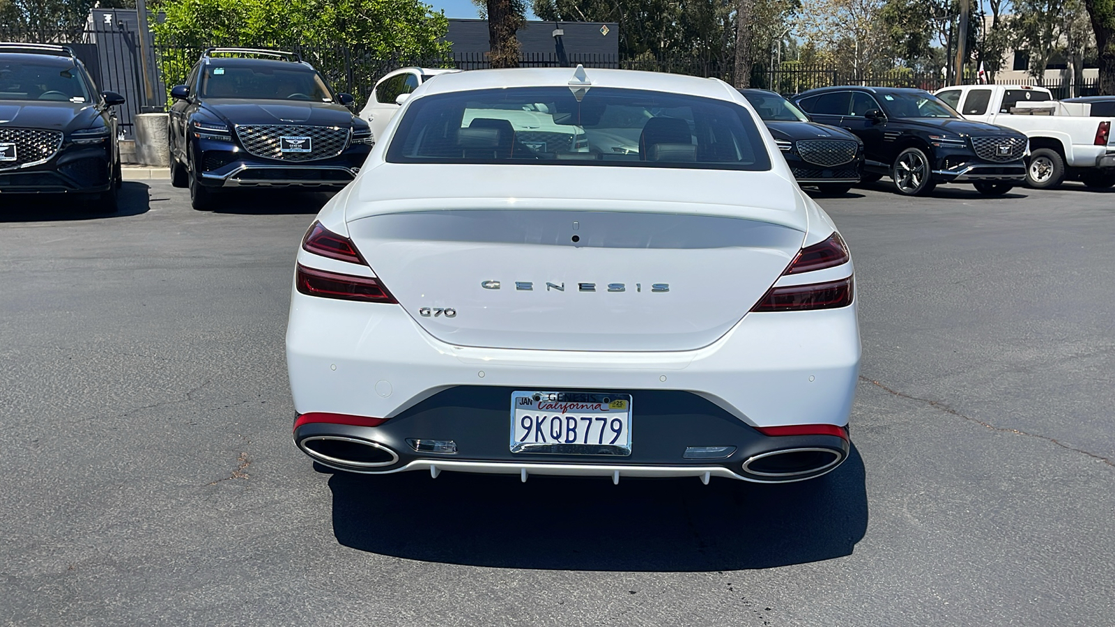 2024 Genesis G70 2.5T Standard 9