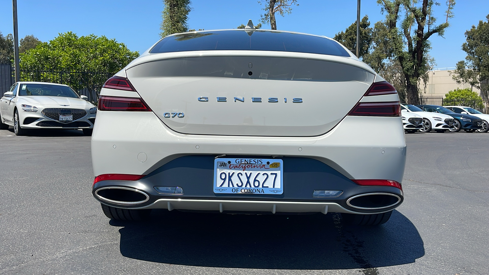 2024 Genesis G70 2.5T Standard 10