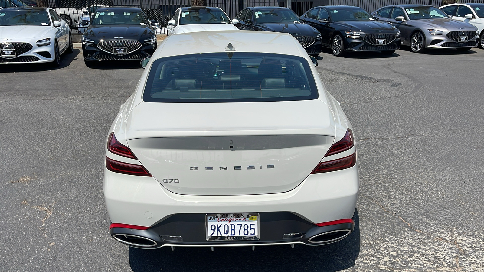 2024 Genesis G70 2.5T Standard 8