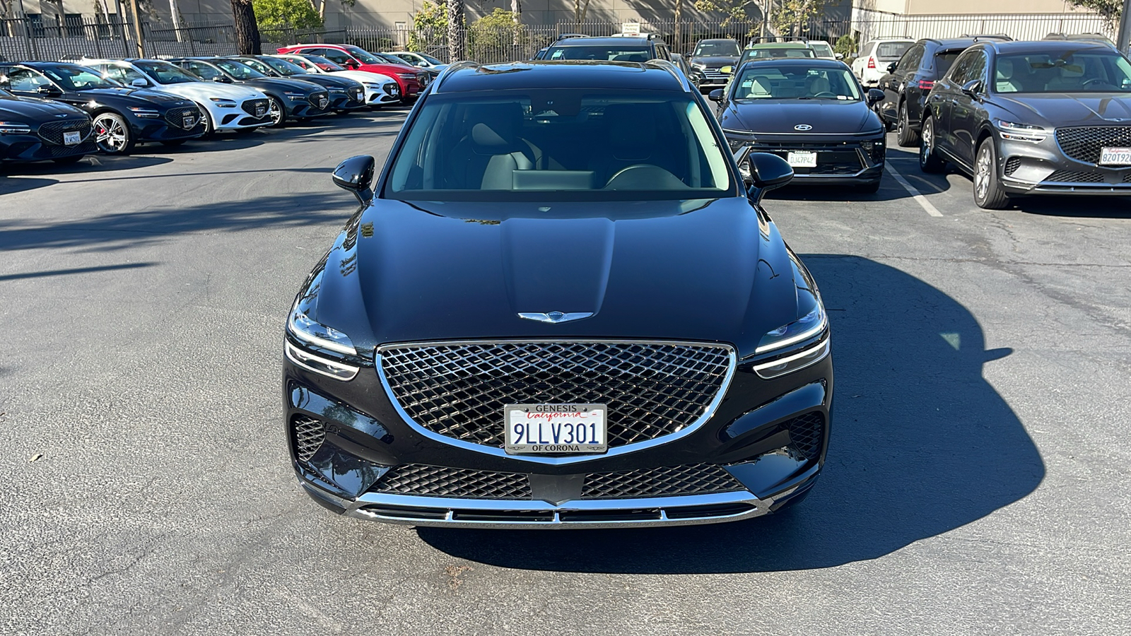 2024 Genesis GV70 2.5T Standard 2