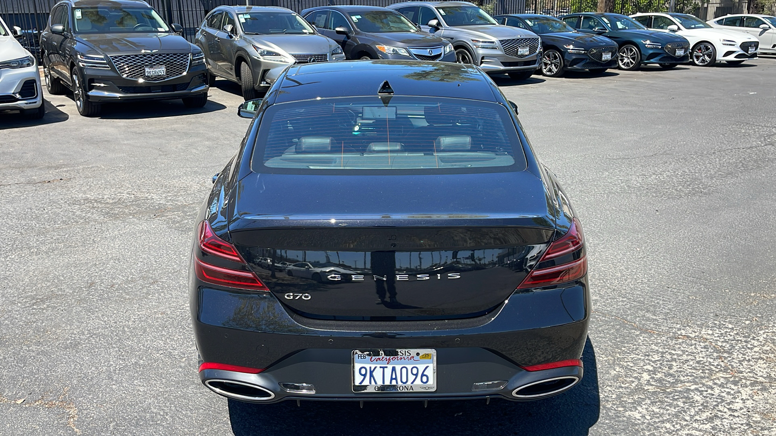 2024 Genesis G70 2.5T Standard 8