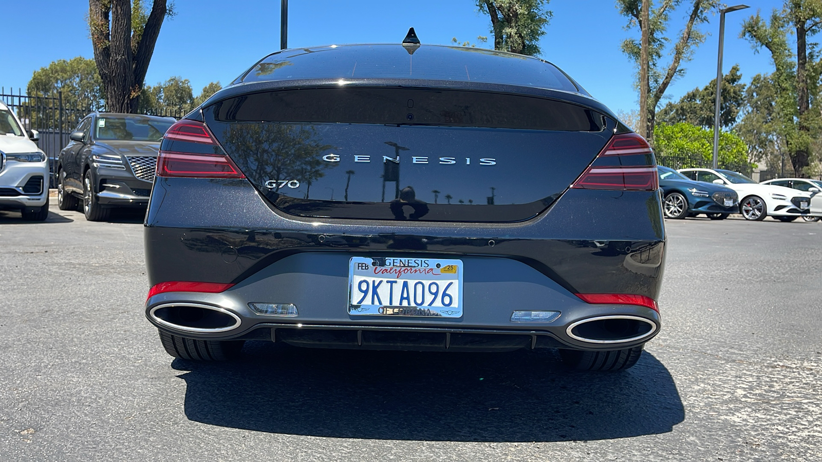 2024 Genesis G70 2.5T Standard 10