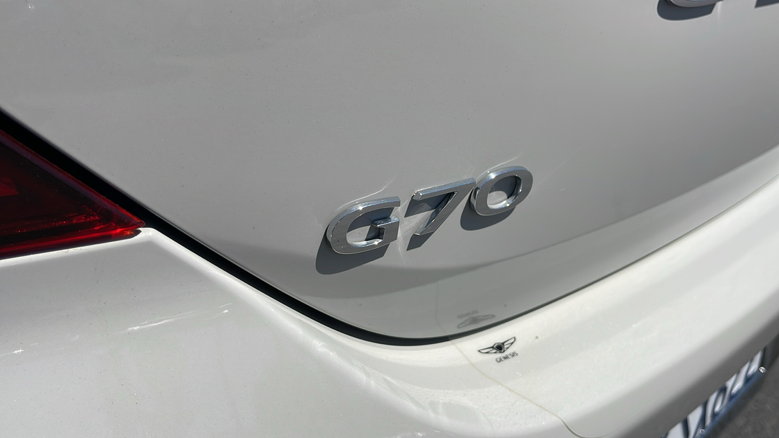 2024 Genesis G70 2.5T Standard 29