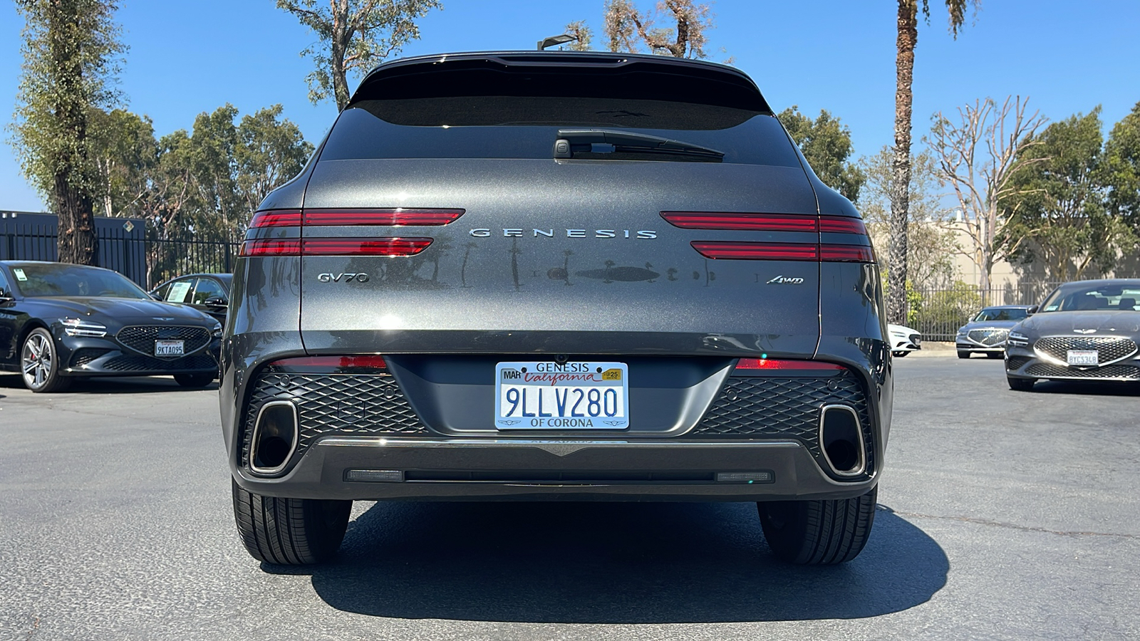 2024 Genesis GV70 2.5T Standard 10