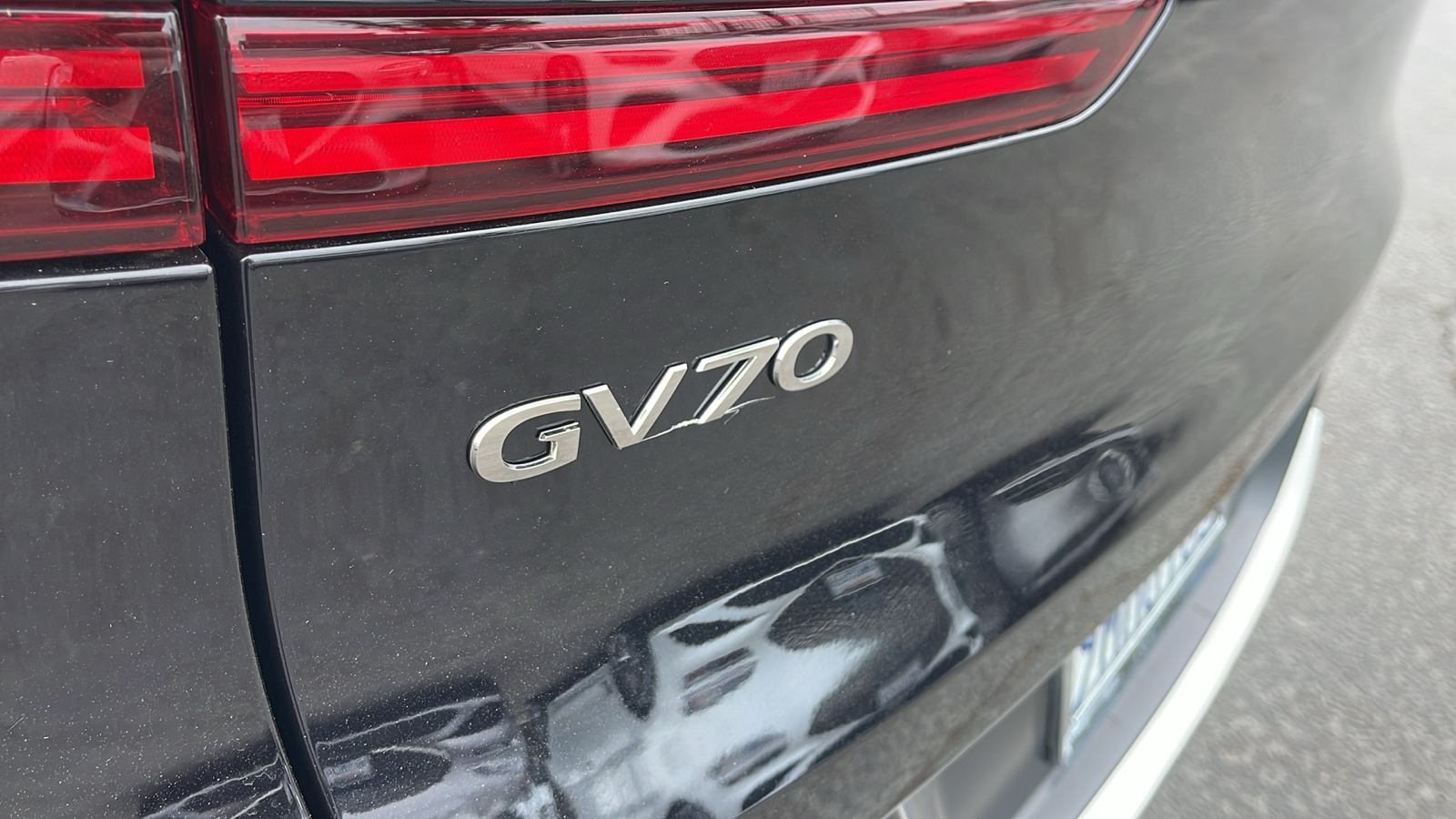 2025 Genesis GV70 2.5T Standard 30