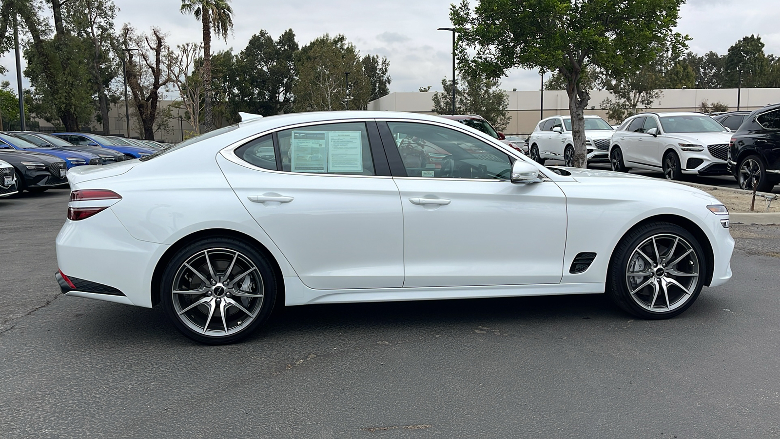 2025 Genesis G70 2.5T Standard 6