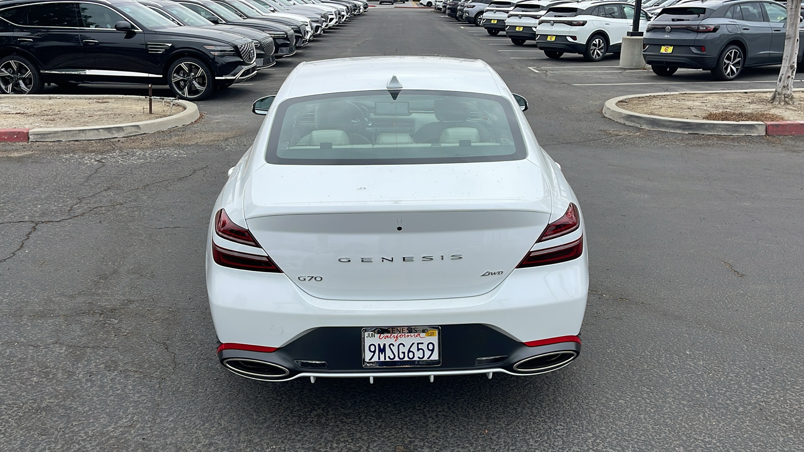 2025 Genesis G70 2.5T Standard 8