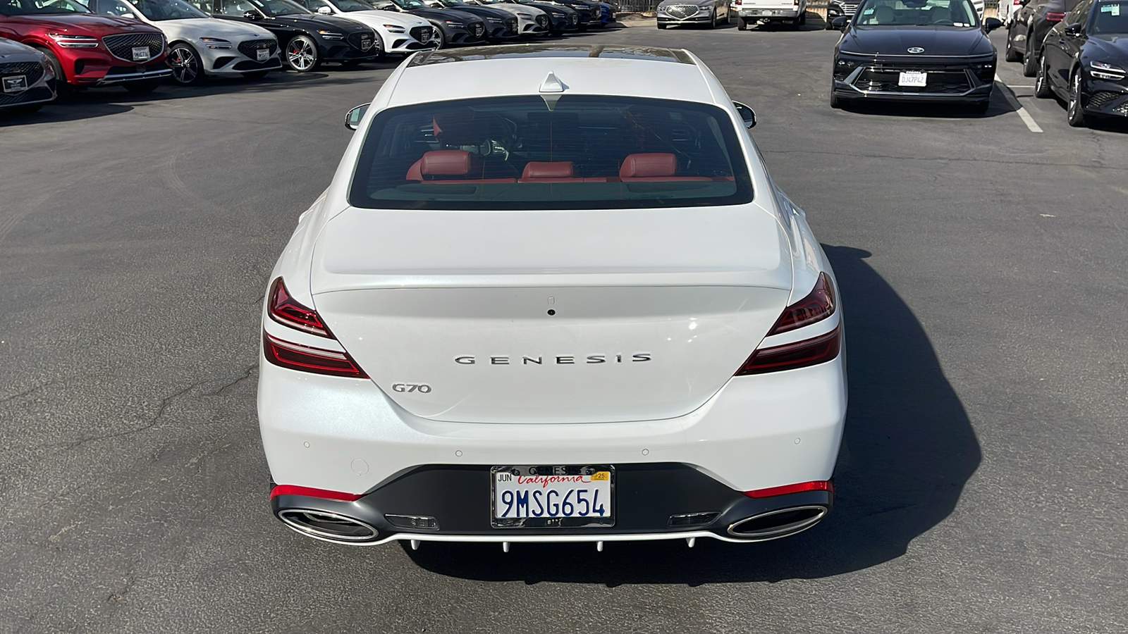 2025 Genesis G70 2.5T Standard 8