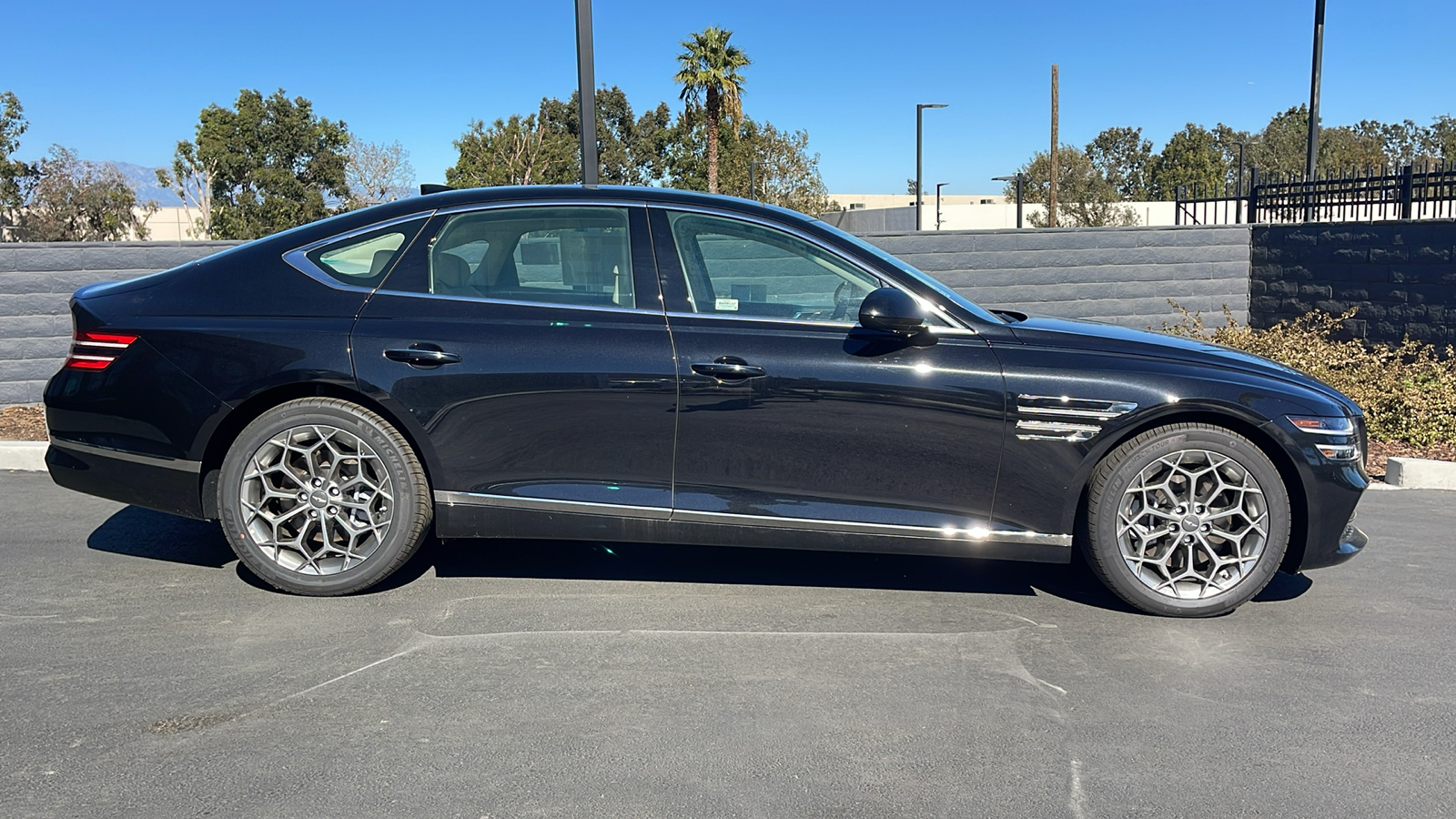 2024 Genesis G80 2.5T AWD 6