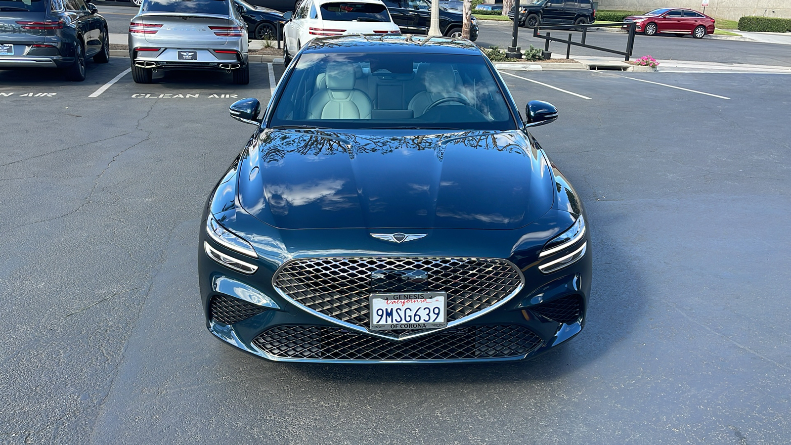 2025 Genesis G70 2.5T Standard 2