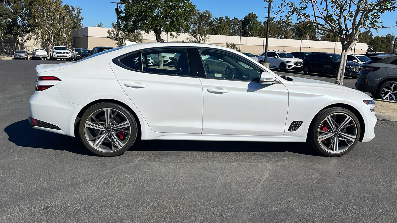 2025 Genesis G70 2.5T Standard 5