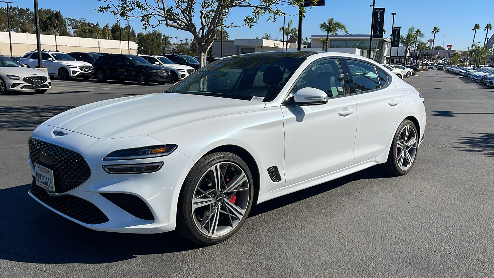 2025 Genesis G70 2.5T Standard 12